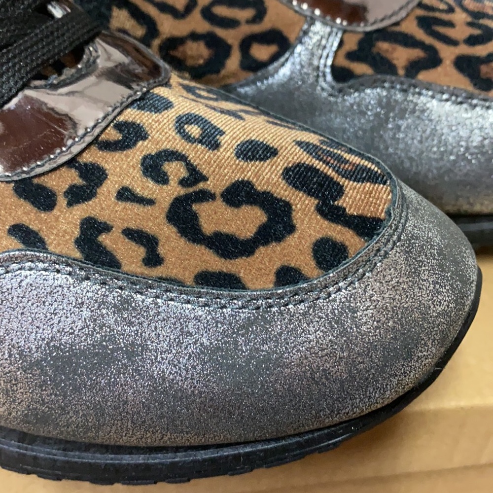 Forever Leopard Print Sneakers 9 NWT - Picture 3 of 11